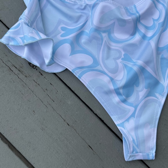 iHeartRaves Bodysuit XL Blue Heart Swirl Halter Cheeky Festival Concert EDC - Picture 5 of 6